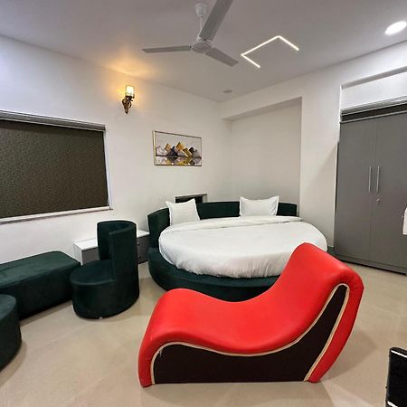 Hotel O The Leela Inn Пуна Экстерьер фото